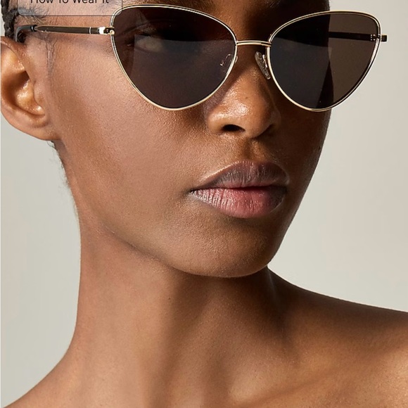Stylish Gold and Black Cat-Eye Sunglasses ‘Bungalow’ - Picture 1 of 3